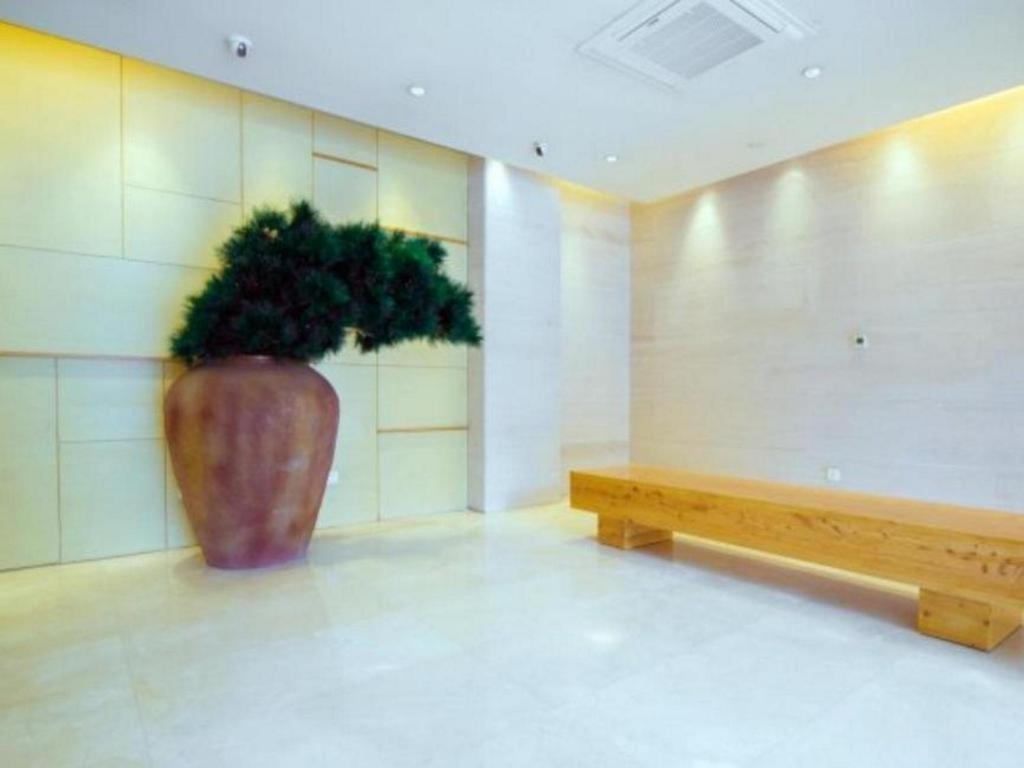 Ji Hotel Chongqing Shangqingsi Niujiaotuo Metro Station Чунцин Экстерьер фото